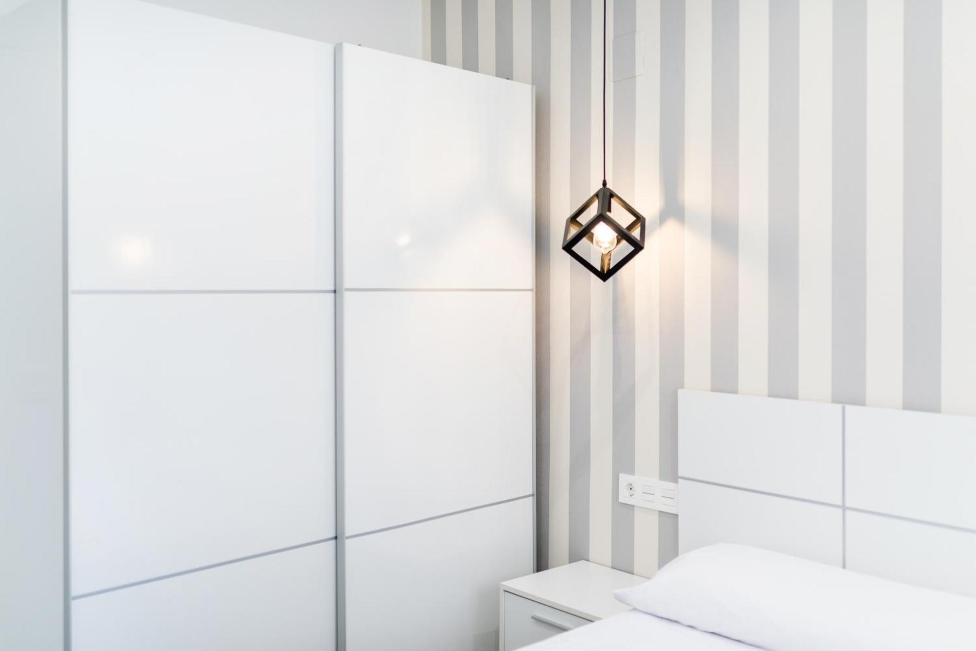 Pajaritos Suites Junto A Centro, Estacion De Tren Y Plaza De Toros Granada Exteriör bild