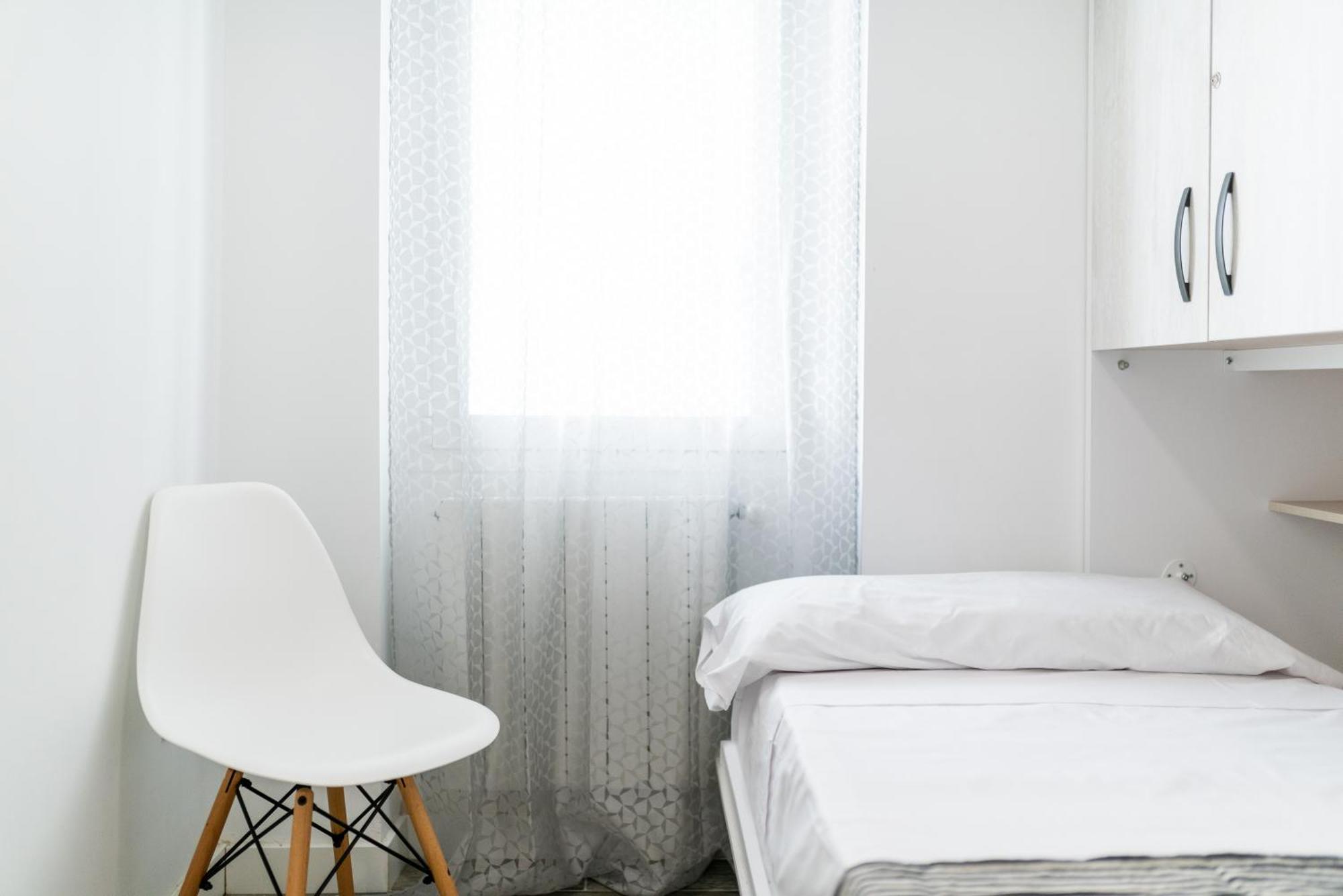 Pajaritos Suites Junto A Centro, Estacion De Tren Y Plaza De Toros Granada Exteriör bild