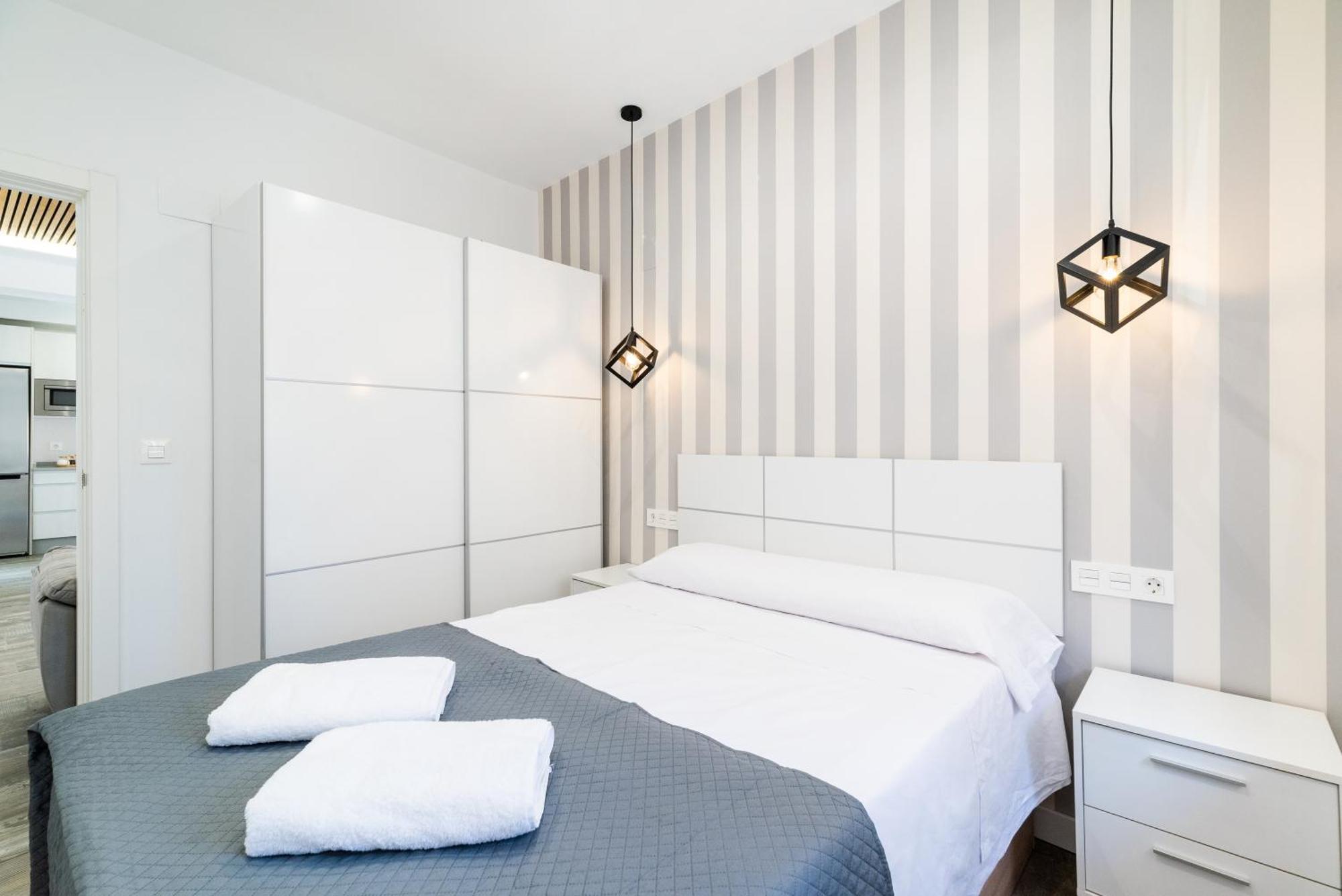 Pajaritos Suites Junto A Centro, Estacion De Tren Y Plaza De Toros Granada Exteriör bild