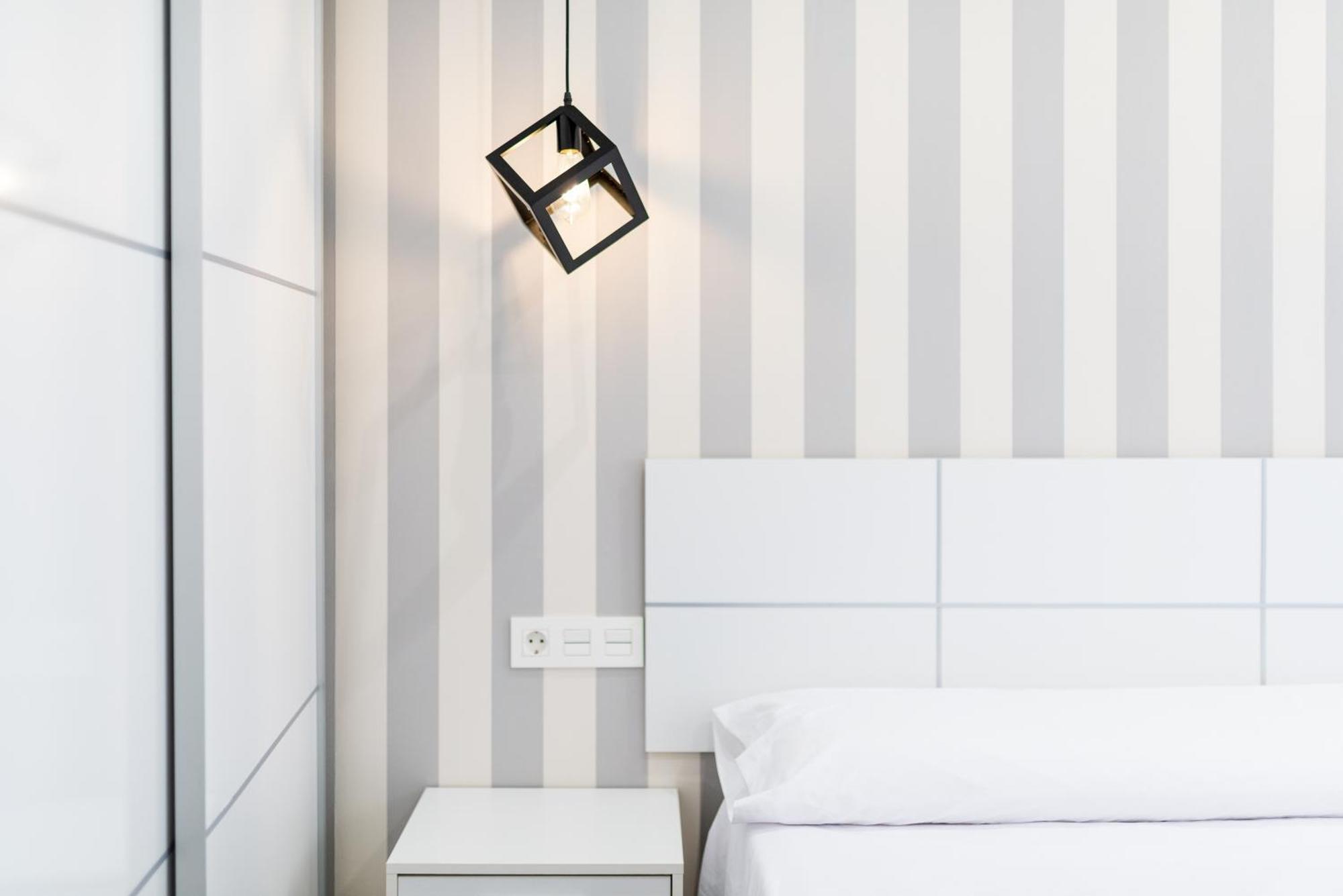 Pajaritos Suites Junto A Centro, Estacion De Tren Y Plaza De Toros Granada Exteriör bild